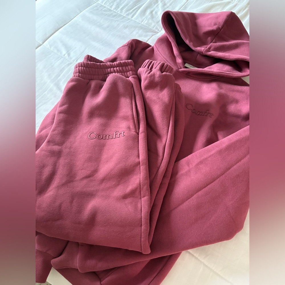 Comfrt Berry Hoodie and Sweatpants Set